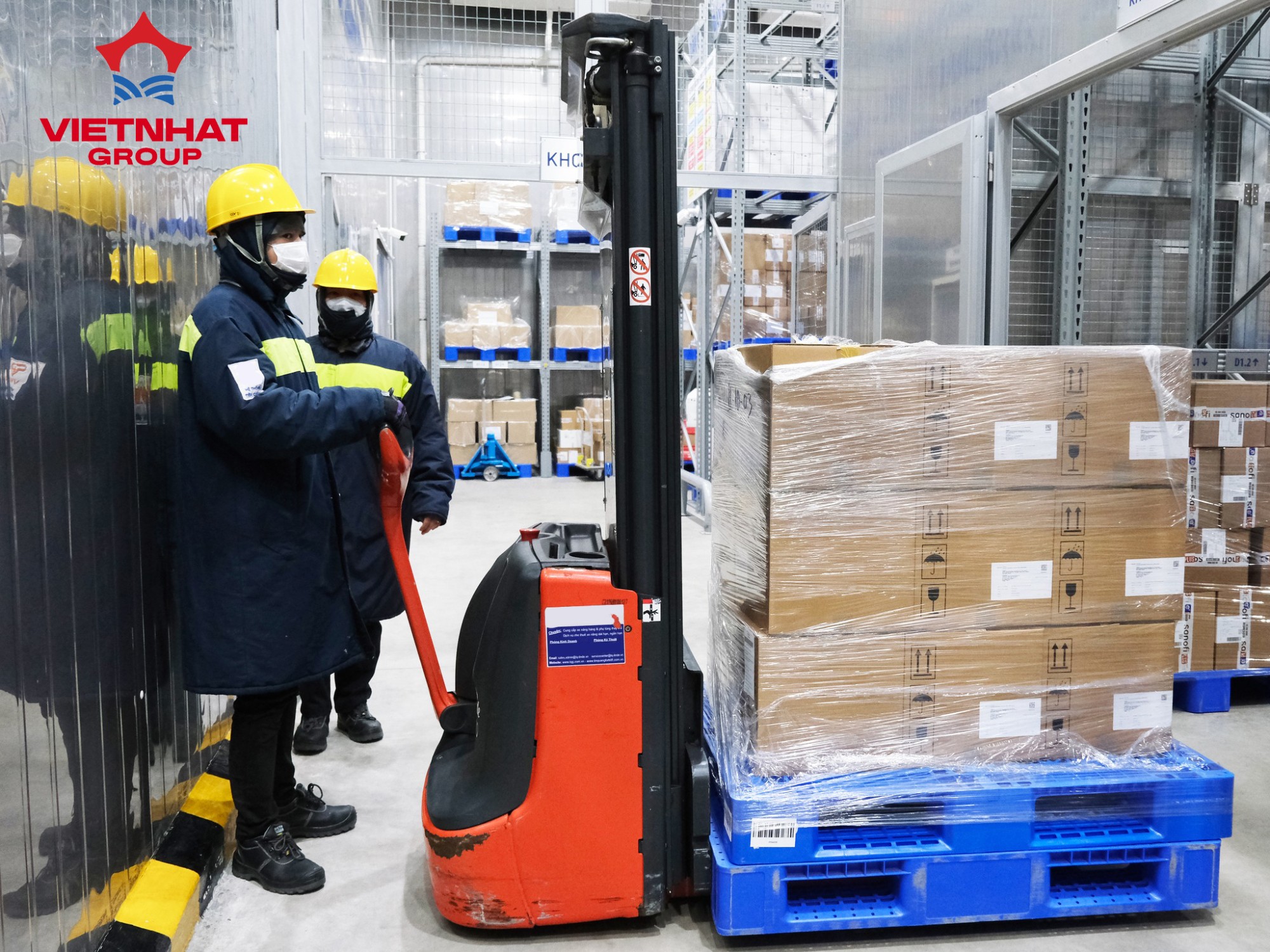 Pallet Nhựa Kê Hàng Tại HCM – Giải Pháp An Toàn Cho Các Doanh Nghiệp